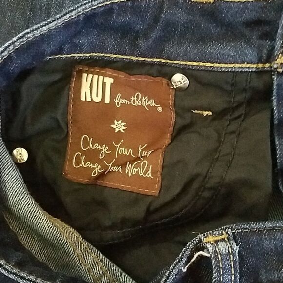 KUT from the Kloth Catherine boyfriend jeans - Picture 8 of 9